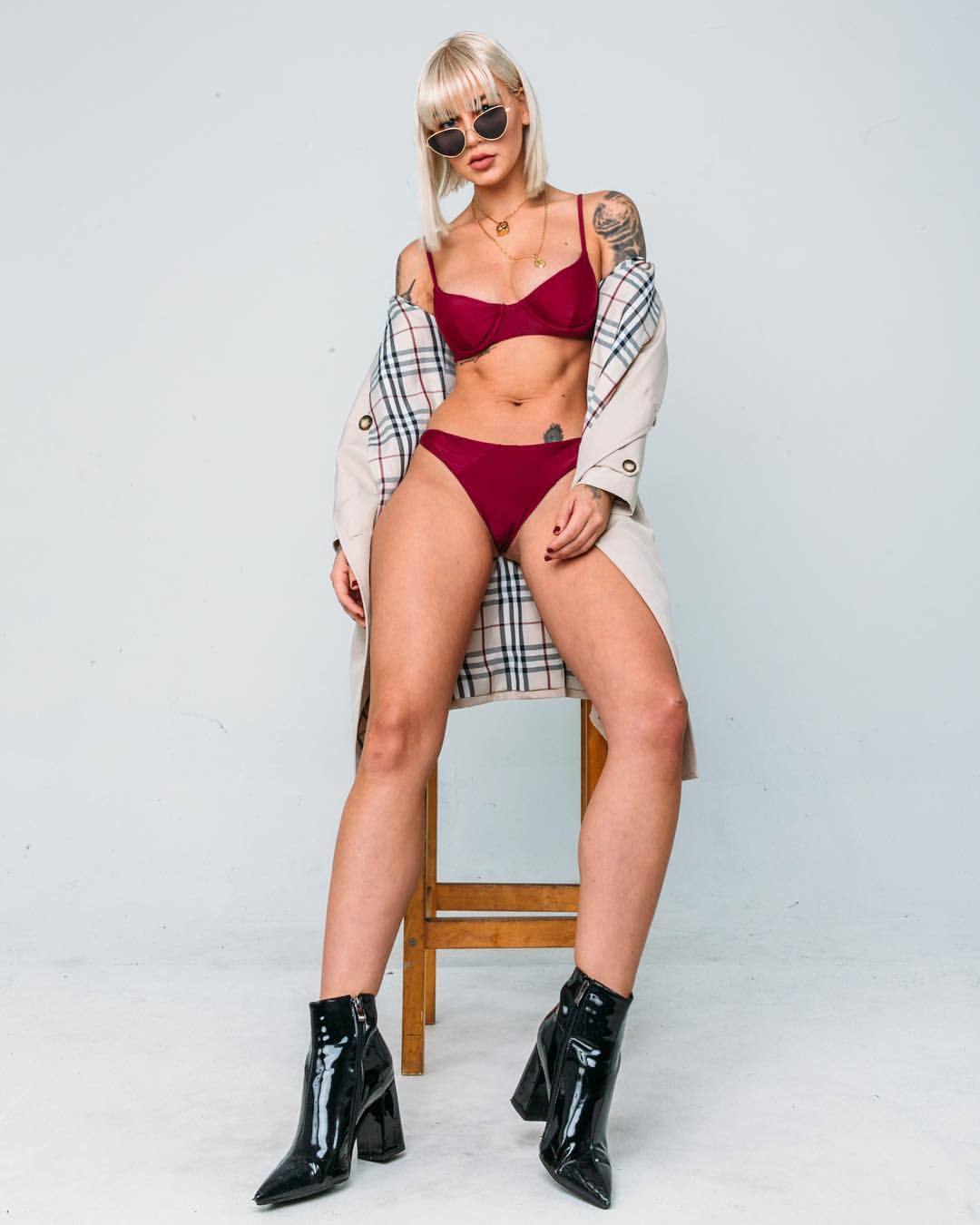 bysamiiryan:  too fit to quit 👼🏼 photo: @evyoptics  (at Los Angeles, California)