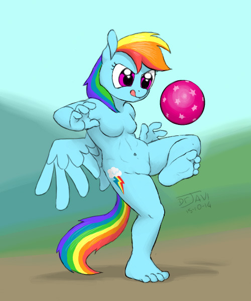 drjavi:  Drawing pony feet helps me stay sane.  x3