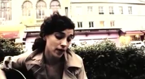 exhume-0ur-idols:  Annie Clark performing ‘Paris is Burning’ in Paris