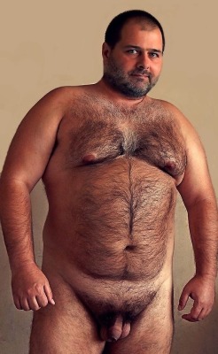 doncastergit:lovematurebears:qnass30:Very very nice bear mmmmmPerfect man. Where are you?  Ursum from bearciti