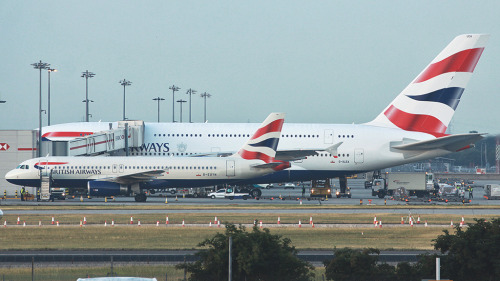 airviation:  A320 & A380 