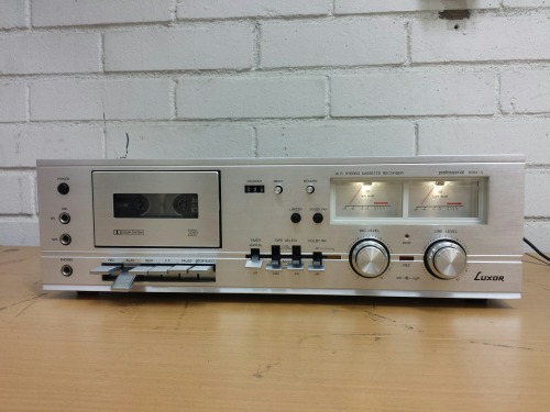 Luxor Professional 9284-C Hi-Fi Stereo Cassette Recorder, 1979. Built by Luxman.