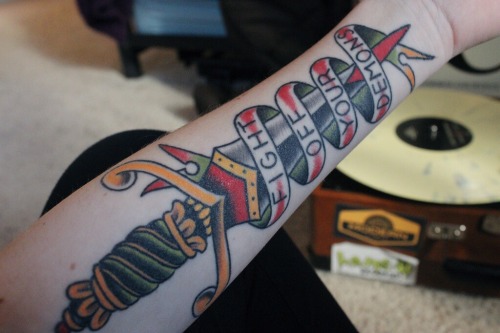 illuminaudo:my healed tattoo makes me happyinstagram: @hanoverboard