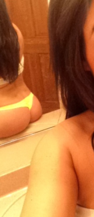 hardbodylover:  Me  Nice !