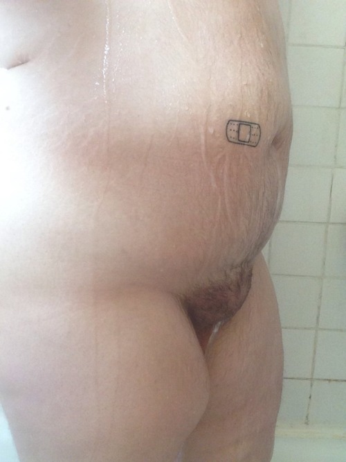 callmefuckingthirsty:showers are fun (he/him/his)  send me messages 