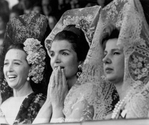 Aline Griffith, Countess of Quintanilla (now Romanones), Jacqueline Kennedy and Cayetana Fitz-James 