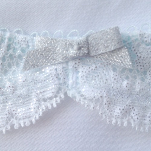 babyhearted:  Victoria’s Secret garter belts are the cutest! 