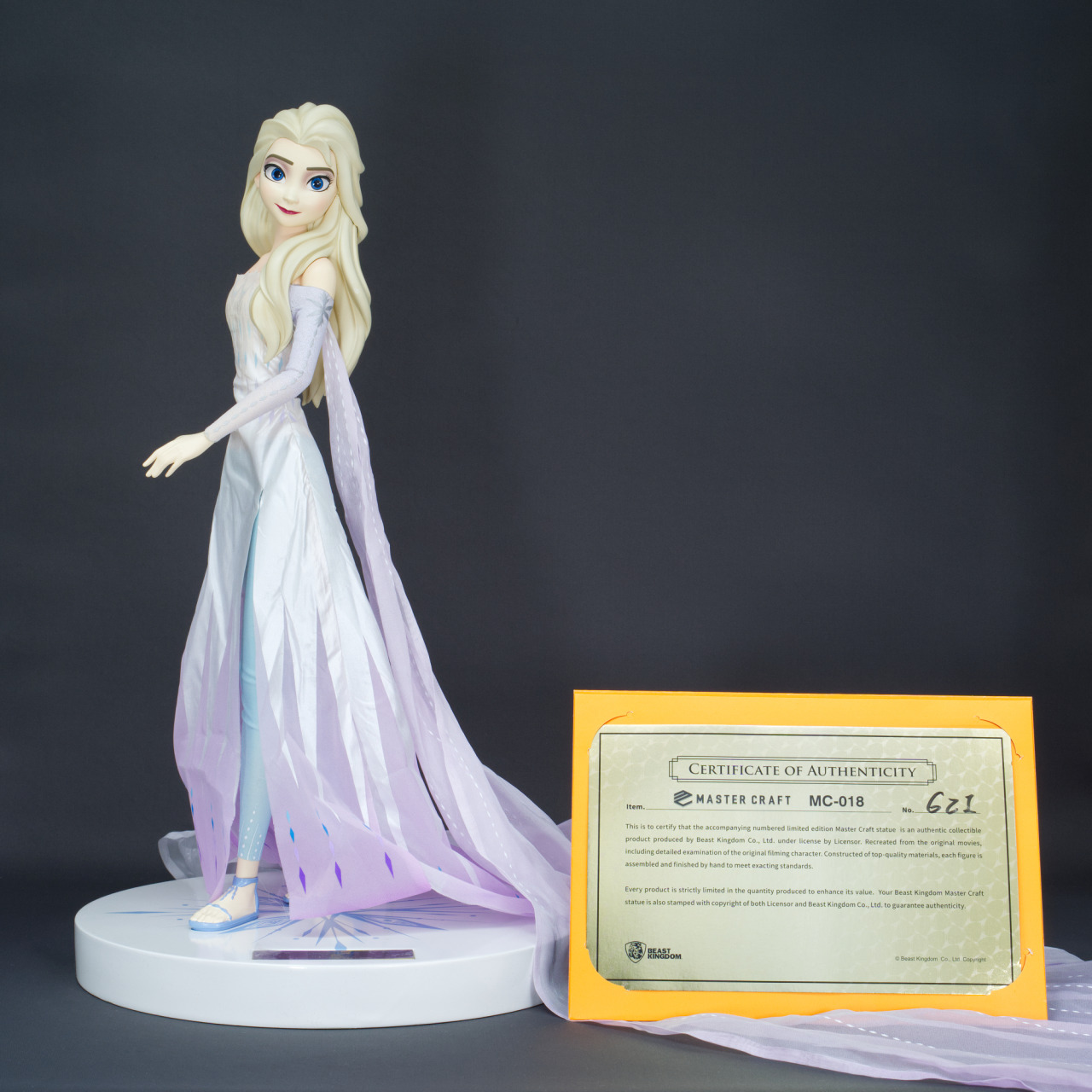 MC-018 Frozen II Master Craft Elsa