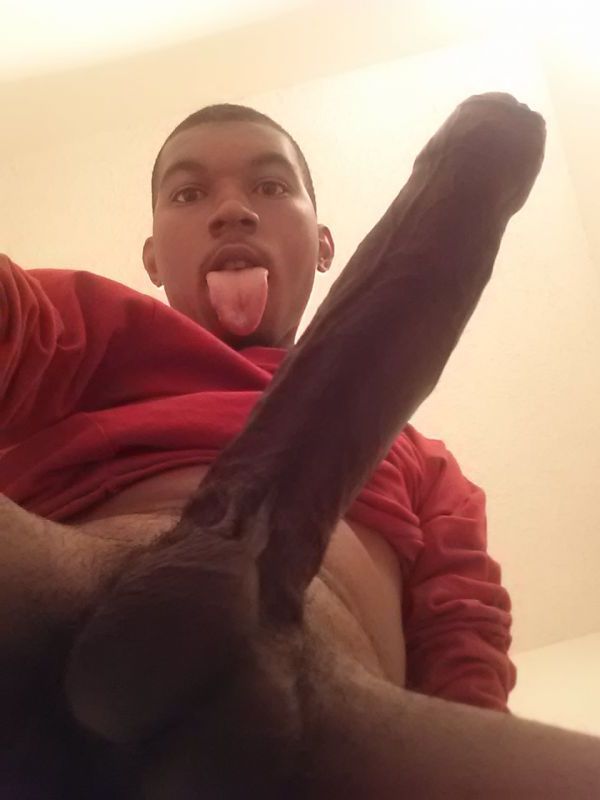 thiksoul69:  😋 Hoodie and balls 👀😎👀 #thiksoul69 😋