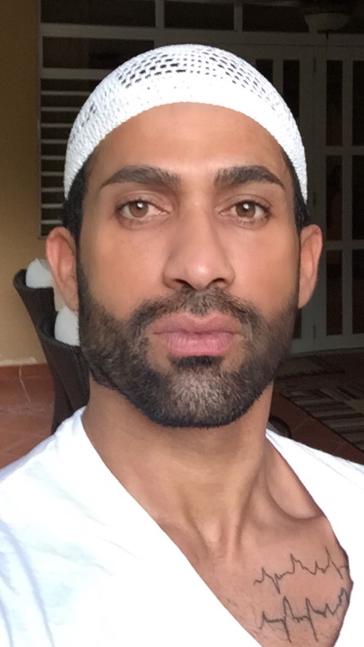 tinhrt:  🇰🇼👳🏻أسعى إلى الحب ويكون محبوبا وبسيطة👳🏻🇰🇼