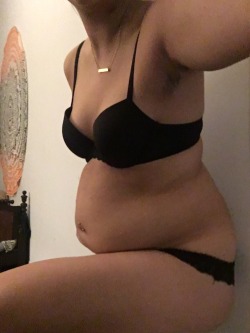 guiltypleasureblr:  I’m back and really filling out with a hanging gut and thunder thighs!