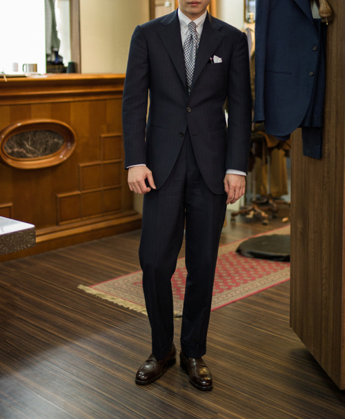 bntailor: Dugdale Navy Single Breasted Suit by B&amp;TAILOR Perfect shouldersAmazing fit