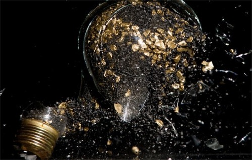 Stunningly different and creative exploding light bulbs by chemist Jon Smith He was drawn to high-sp