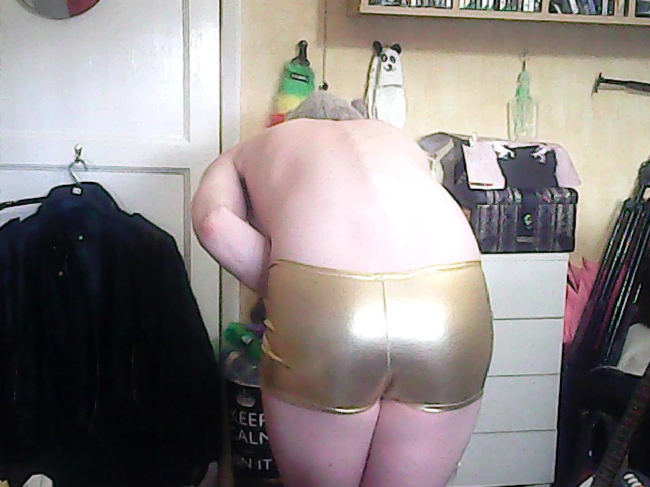 BOOTY BOOTY GOLD BOOTY SHORTS&hellip; BOOTY. ouo’ 