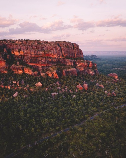 saltywiings:We were given special permission to photograph Kakadu with drones for the first time. Thank you to the people of this landscape and to @ausoutbacknt for powering this incredible journey 🏜. It’s coming into the dry season, now is the best