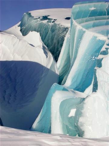 XXX coolthingoftheday:    Half-melted ice formations photo