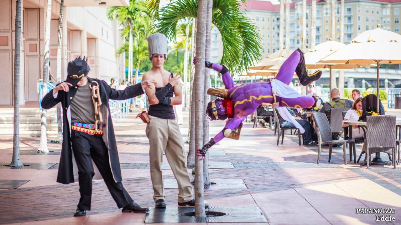 moderatelyokaycosplay:  THIS TREE MUST BE THE WORK OF AN ENEMY’S STANDSTAAAAAAR