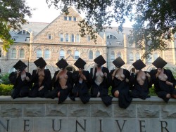 dailyhott:  How they celebrate graduation at Tulane university in New Orleans
