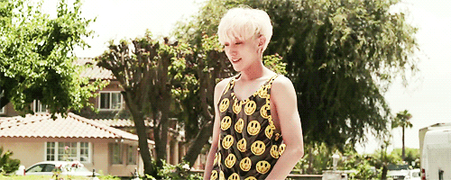 koiyomi:  jinyoung may be a couch potato but he has nice arms 