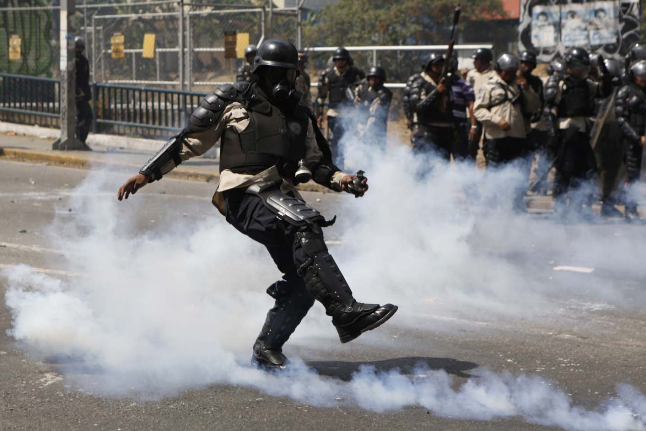 juancarls:  La represión del gobierno se mudó a Bello Monte… 20/03/2014.   