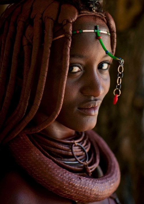 The Himba (singular: OmuHimba, plural: OvaHimba) are indigenous peoples with an estimated population