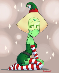 cubedcoconut: Christmas elf Peri! <3 <3