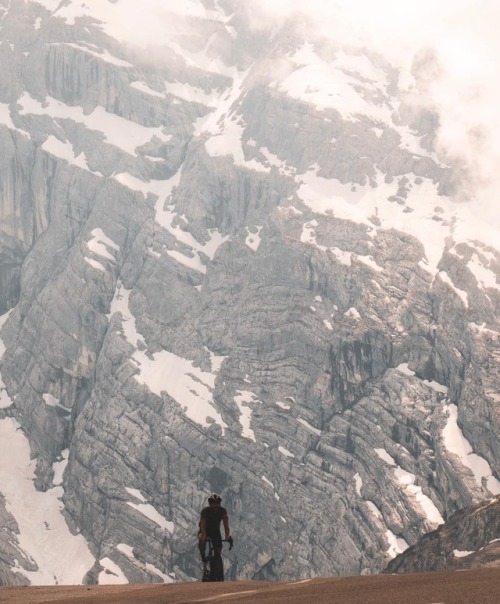 hello-velo: Photo by jbraynardConnect with Hello-Velo on Instagram @tommy_takeiteasy