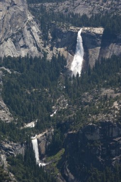 wonderous-world:  Yosemite National Park, California, USA by Mental Mars