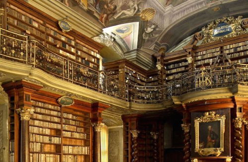 mymodernmet: Grandiose Baroque Library in Prague Is a Stunning Kingdom for Books 