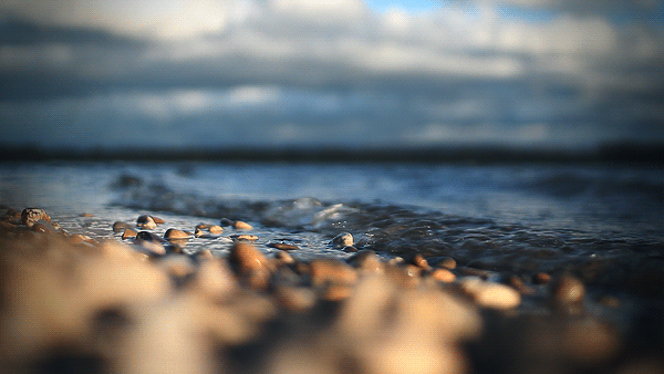 abiashra:Promenade by Julien Douvier