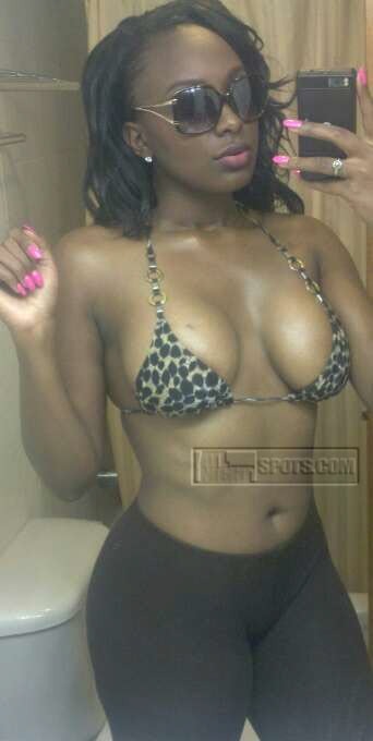strongpussy:  strongpussy.tumblr.com  SHE HAVE SOME NICE TITT&rsquo;S!