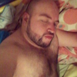 cesarincub23:  Night world :) #bear #queer #mexicocity #beard #hairy #sleepy #lazybear #mimistime