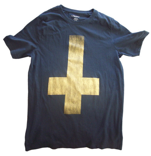 NEW Men’s Inverted Cross Navy Blue T-Shirt Size MEDIUM Only Dark Gold Ink funny t shirts