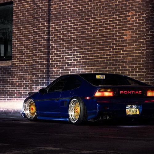 radracerblog:  Pontiac Fiero@slammedfiero87