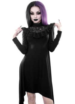 gothicandamazing:  Model/MUA/Photo: Darya GoncharovaOutfit: KillstarWelcome to Gothic and Amazing |www.gothicandamazing.com  