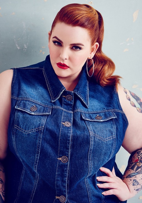 chubby-bunnies:  tesshollidayofficial:  I am so in awe of my images from my Yours Clothing shoot. So grateful to have the opportunity to model for big brands and not have to confirm industry standards. Short, fat, tattooed & if I can say so.. Killin’