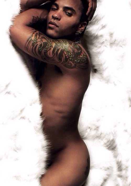 blackguido:  Lenny Kravitz. What a God 