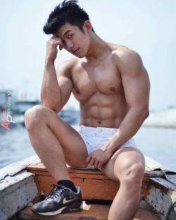 adamphotographygallery:  Kevin #fitnessphotography #fitnessmodel #malemodel #malemuscle #indonesianhunk #indonesianman #musclehunk #muscleasian #indofitness #indomuscle #shirtlessguys #asianguys #sixpack #sixpackindonesia #hotchinesemen #sexyasianguys