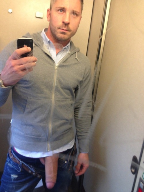 XXX tommytank4:  Follow Tommytank4 for hot and photo