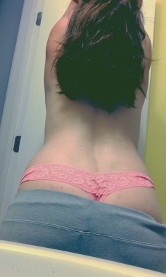 switchupstyle:  Thong Thursday (please don’t mind my battle scars but they make up who I am).