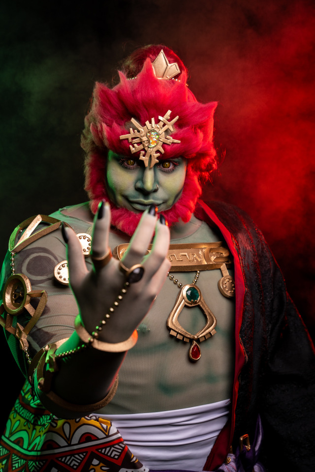 Ganondorf the Demon King 
I’m obsessed with this cosplay and I will not be taking questions