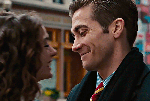 Endless List Of My Favorite Romcom Love Stories : Maggie Murdock (Anne Hathaway) And Jamie Randall (Jake