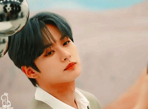 Stray Kids JAPAN SEASONS GREETINGS 2023