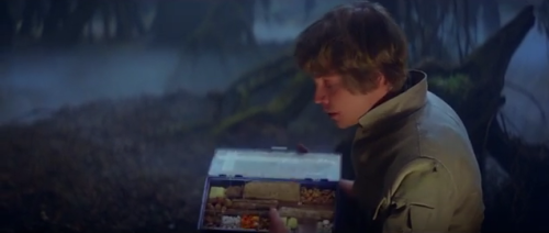 reyton:i’m so fascinated by luke’s meticulously packed multi-section space tupperware lunchbox like…