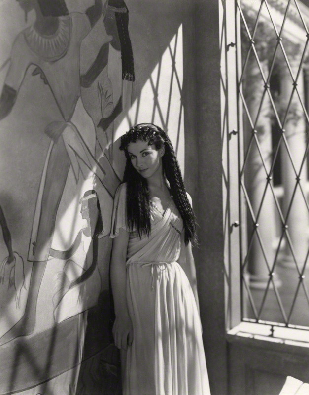   Use this image   Vivien Leigh as Cleopatra on the set of ‘Caesar and Cleopatra’