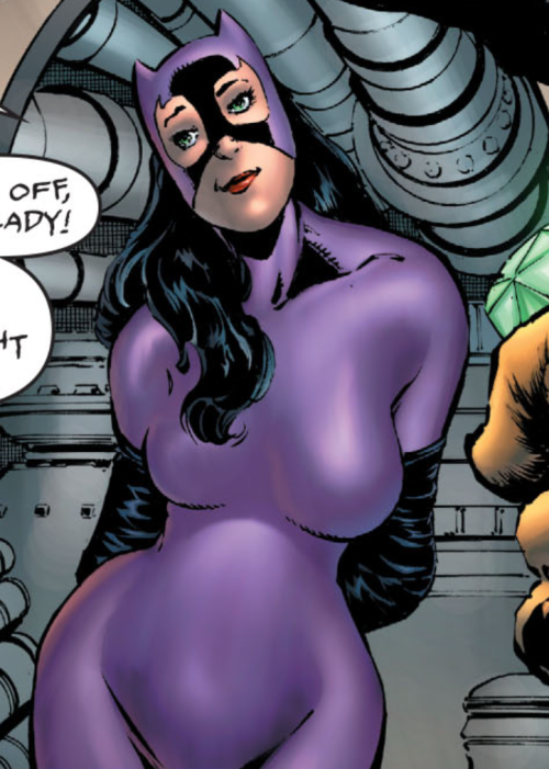 mourge: bad-comic-art: Catwoman 80th Anniversary 100-Page Super Spectacular #1 (2020) she looks like