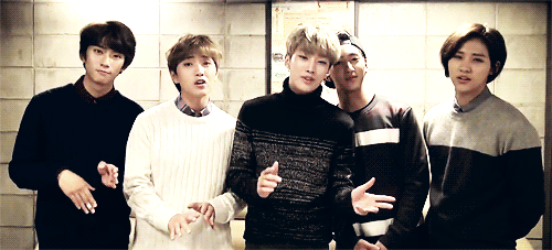 koiyomi:  /sways to sandeul’s singing/ 