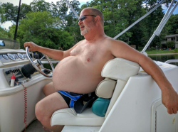 Mpregdilfs:  Dad Is A Proud Man. At 38 Weeks Along, He Barely Fits Behind The Helm