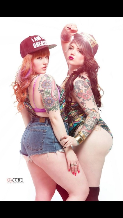 ramonaflour:  Follow my babely roommate, partner in crime, soul sister & future life partner @wednesdaymayxxx! http://wednesdaymayxxx.tumblr.com/ 
