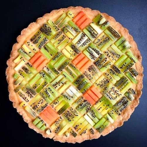 trashboat: x-heesy:Confectioner Lauren Ko takes pie baking to another level - Check out her website